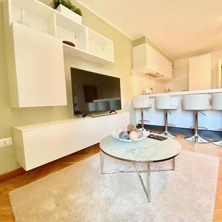 Apartment Tower 44