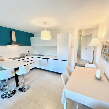 Tower 44 Apartment