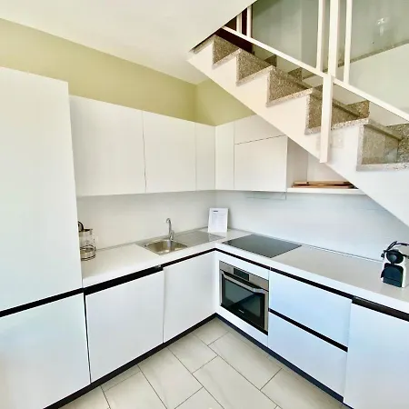 Apartment Tower 44