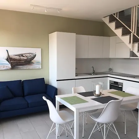 Tower 44 Apartment